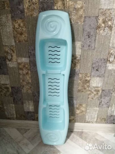 Полочка на ванну