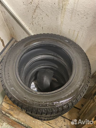 Bridgestone Ice Cruiser 7000 185/65 R15 204W