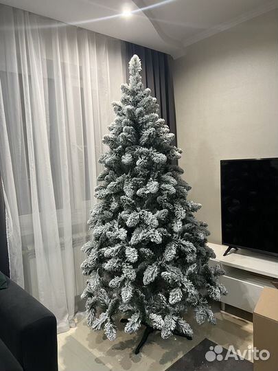 Елка искусственная заснеженная новая