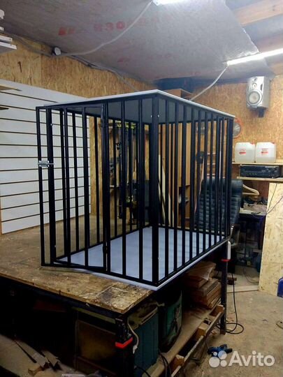 Антивандальная клетка для собак