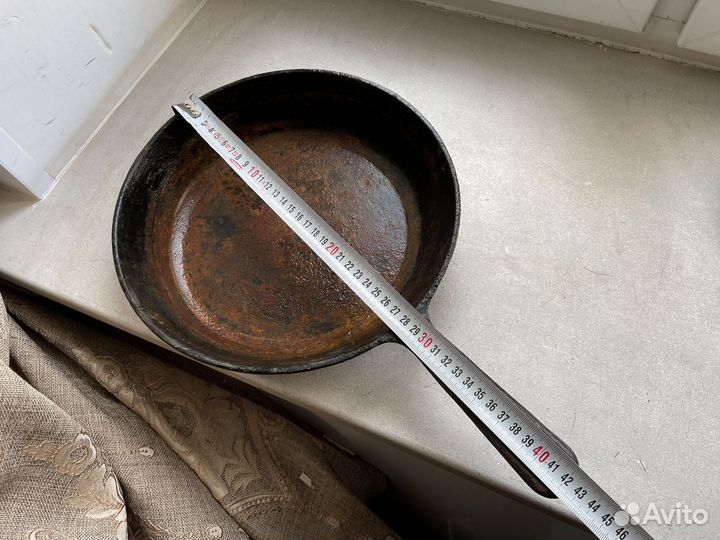 Чугунная сковорода СССР с ручкой