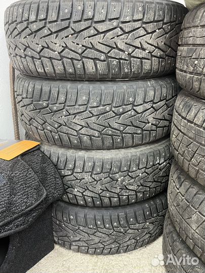 Nokian Tyres Hakkapeliitta 10 215/60 R17