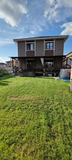 Коттедж 324 м² на участке 8 сот.