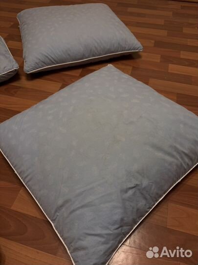 Подушка перьевая 60 на 60 4 штуки