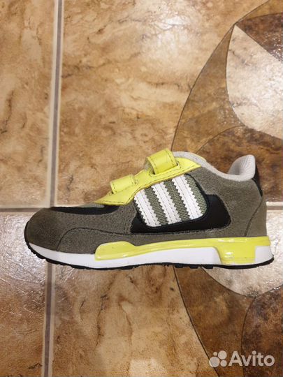 Кроссовки детские adidas