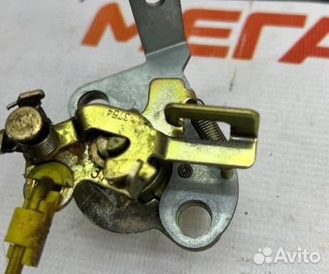 Личинка замка багажника Toyota Cresta седан 1JZ-GE