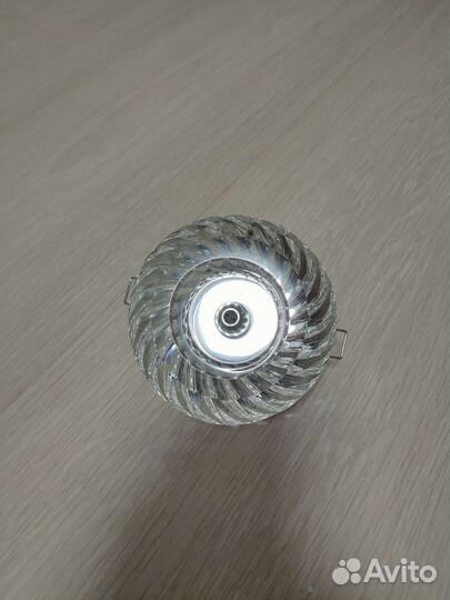 Светильник встраиваемый