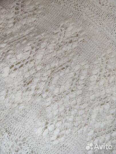 Пуховый палантин ручной работы