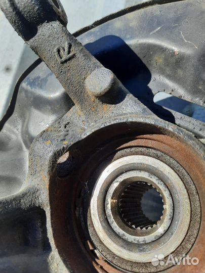 Кулак поворотный тойота 43502-32080/43211-12410