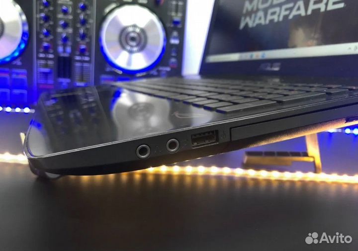 Ноутбук игровой asus ROG/Core i7/GTX/SSD/16RAM