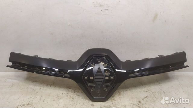 Молдинг решетки радиатора Renault Arkana 2018