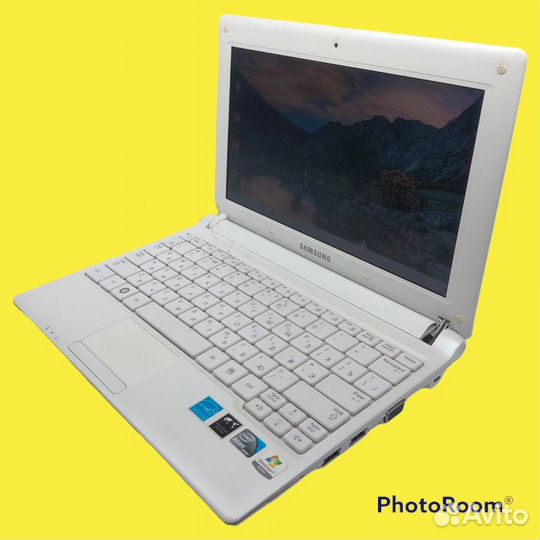 Нетбук Samsung NP-N102S-B02