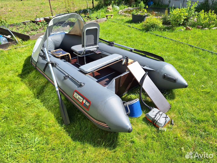 Лодка Хантер 320 Л Серый