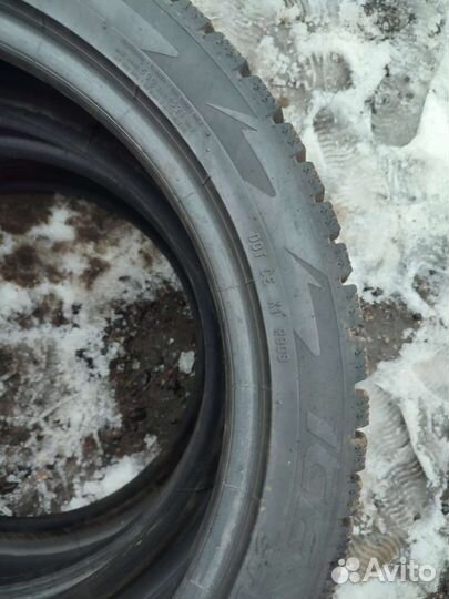 Зимняя резина Pirelli Ice Zero RFT 225/45/18