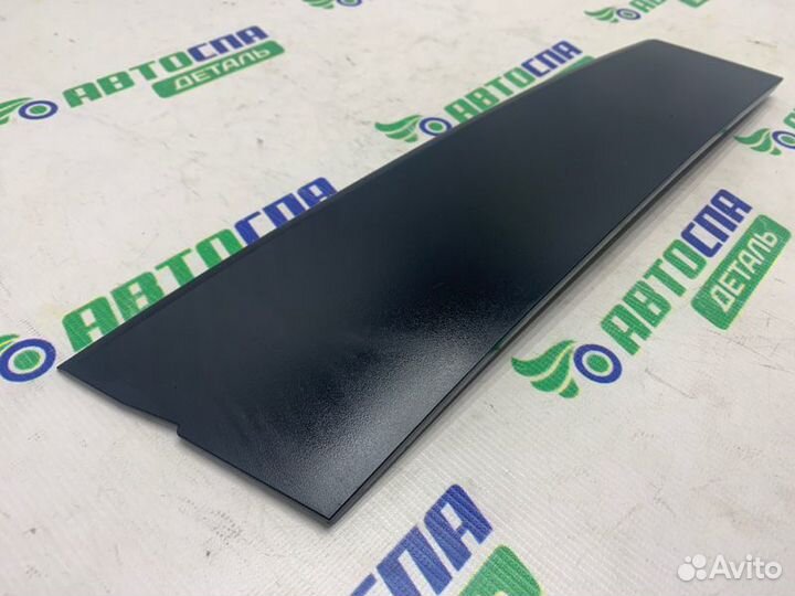 Накладка двери передняя левая Mazda 3 BP PE / P5