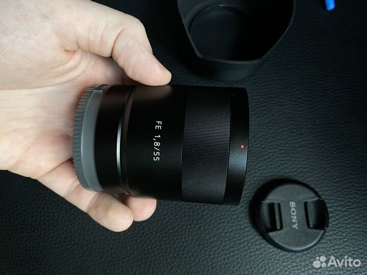 Объектив Sony Carl Zeiss Sonnar T* 55mm f/1.8 ZA