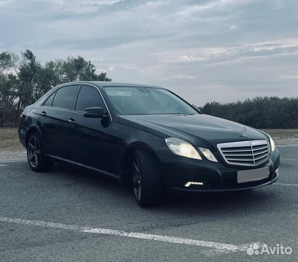 Mercedes-Benz E-класс 1.8 AT, 2010, 222 000 км