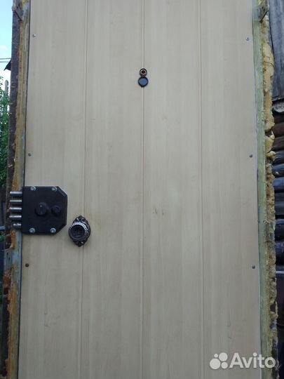 Дверь входная металлическая