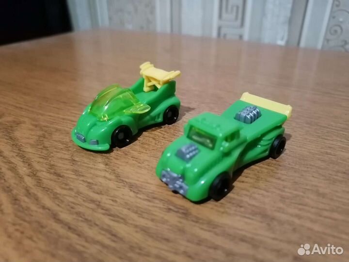Киндер машинки 