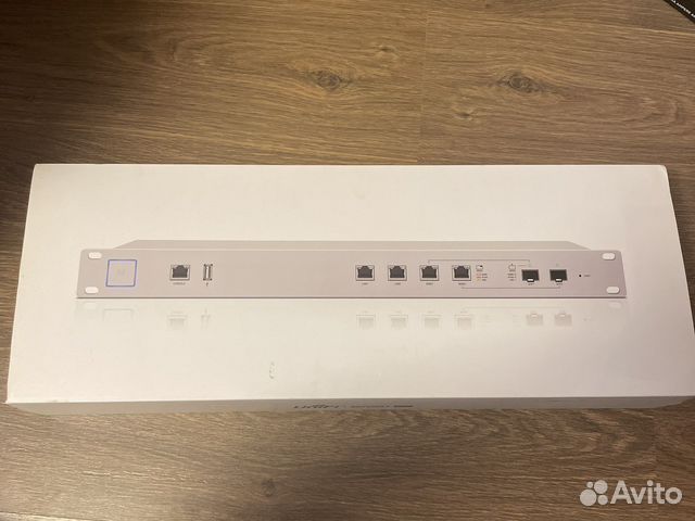 Маршрутизатор usgpro4