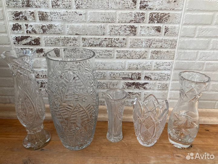 Хрустальные вазы много разных