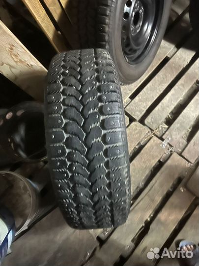 Зимние колеса r16 215 65 Yokohama Ice Guard Stud