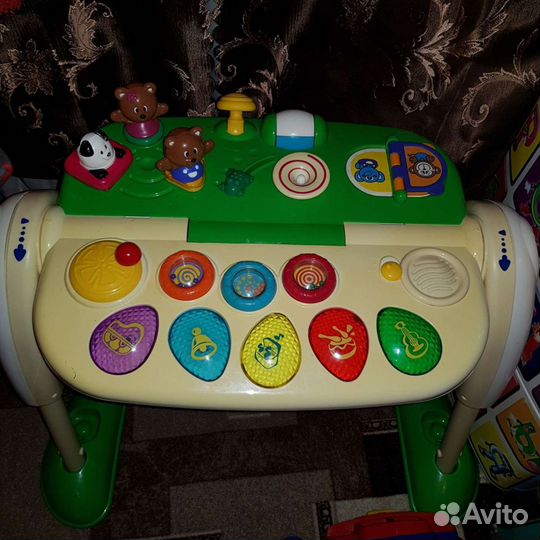Развивающий столик chicco