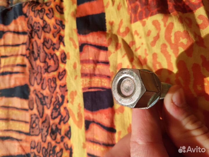 Колесные болты м12х1.25. 56/29