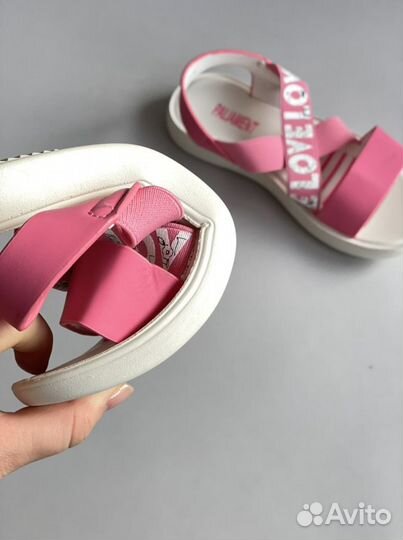 Новые сандалии босоножки девочке