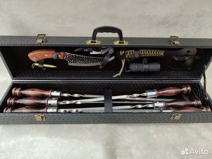 Набор шампура, топорик походный, нож в чемодане