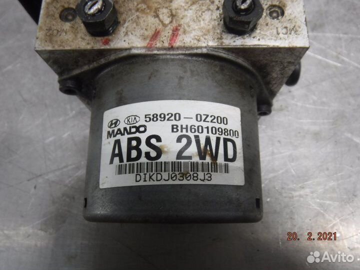 Блок abs Kia Sportage 2 G4GC 2009