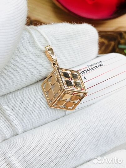Золотая подвеска выпуклый ромб