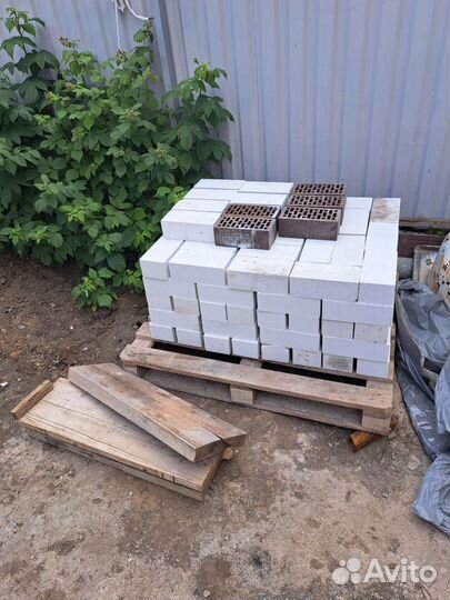 Продам кирпич