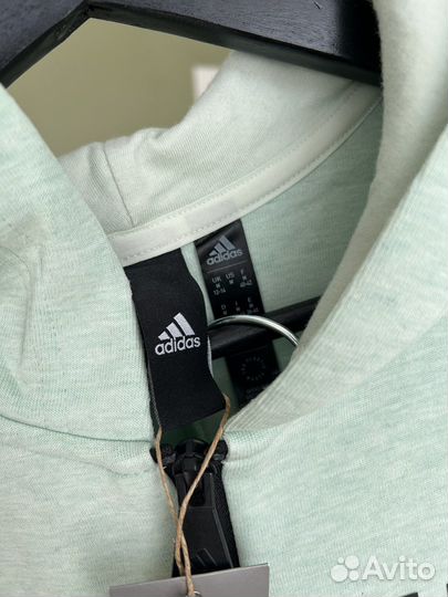 Новый спортивный костюм Adidas M