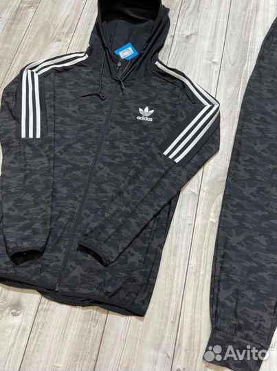 Спортивный костюм