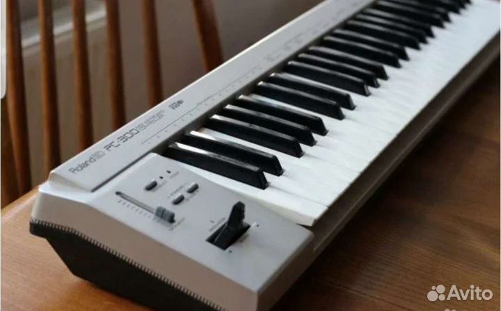 Midi клавиатура Roland PC-300 USB - 49