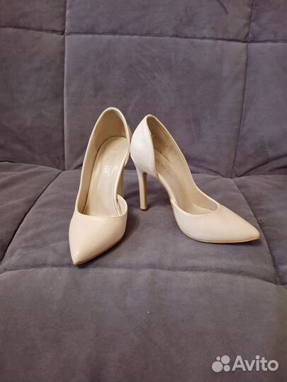 Туфли женские 35 размер бежевые