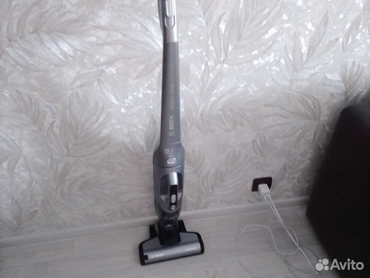 Пылесос Bosch 16,8 аккумуляторный