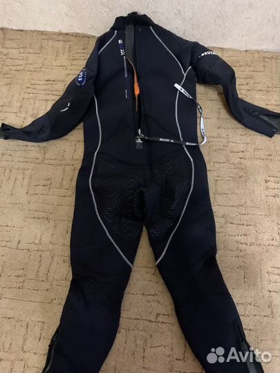Мокрый гидрокостюм beuchat 7 mm,размер 4EUR-US 7