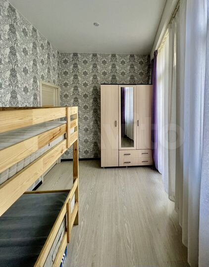 3-к. квартира, 40 м², 2/6 эт.