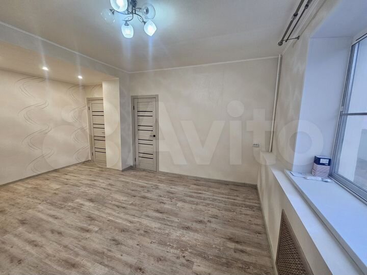 3-к. квартира, 53 м², 1/2 эт.