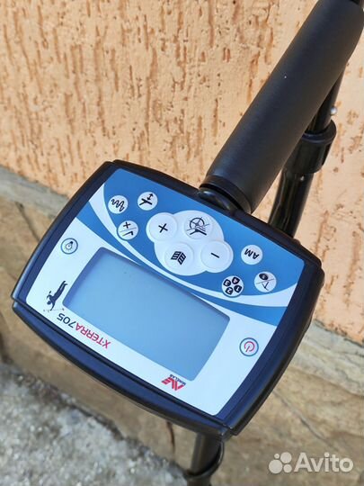 Металлоискатель Minelab X-Terra 705