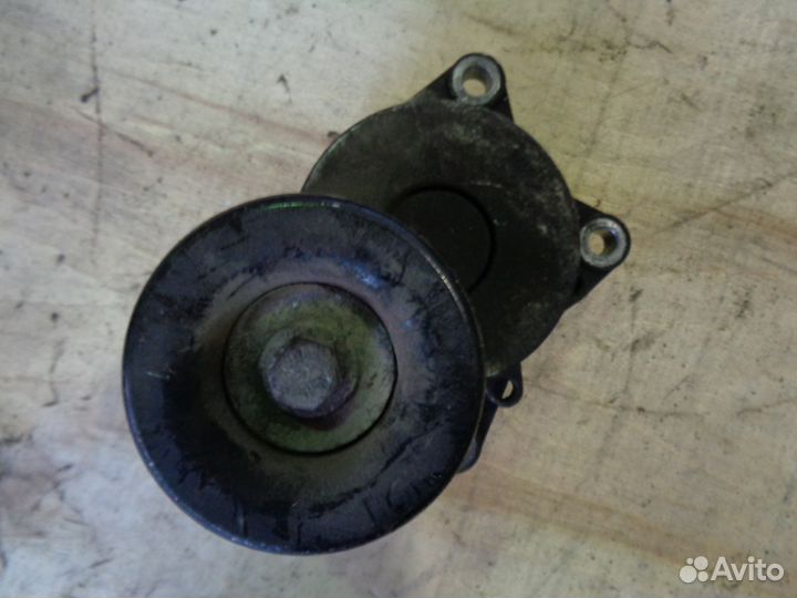 Ниссан патрол Y62, Натяжной ролик приводного ремня