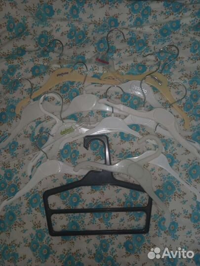 Вешалки плечики детские