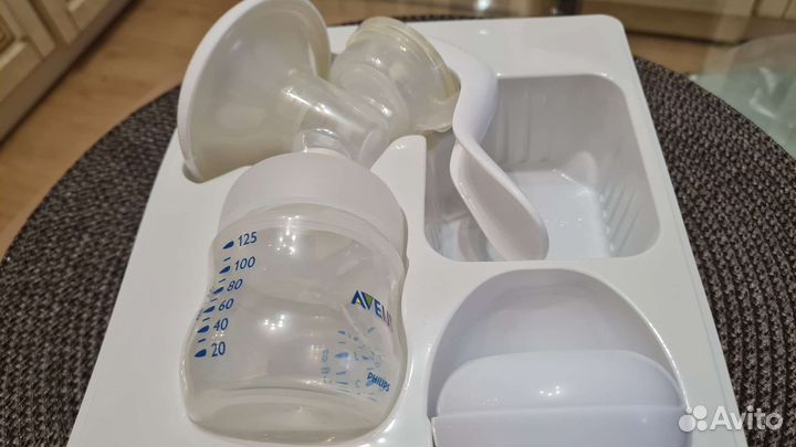 Молокоотсос ручной avent comfort scf330