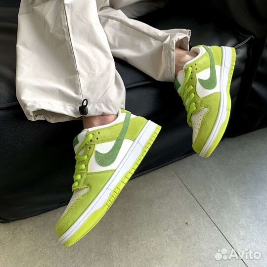 Кроссовки Nike Dunk Low April