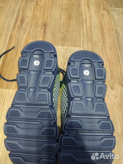 Кроссовки 40 размер