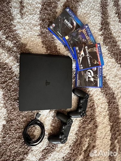 Sony PS4 slim 1tb