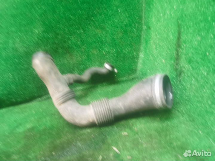 Патрубок воздушного фильтра Ford Focus 2 купе 1.8