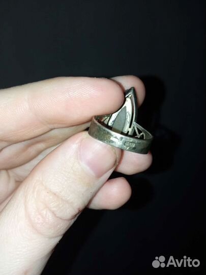 Серебряное кольцо